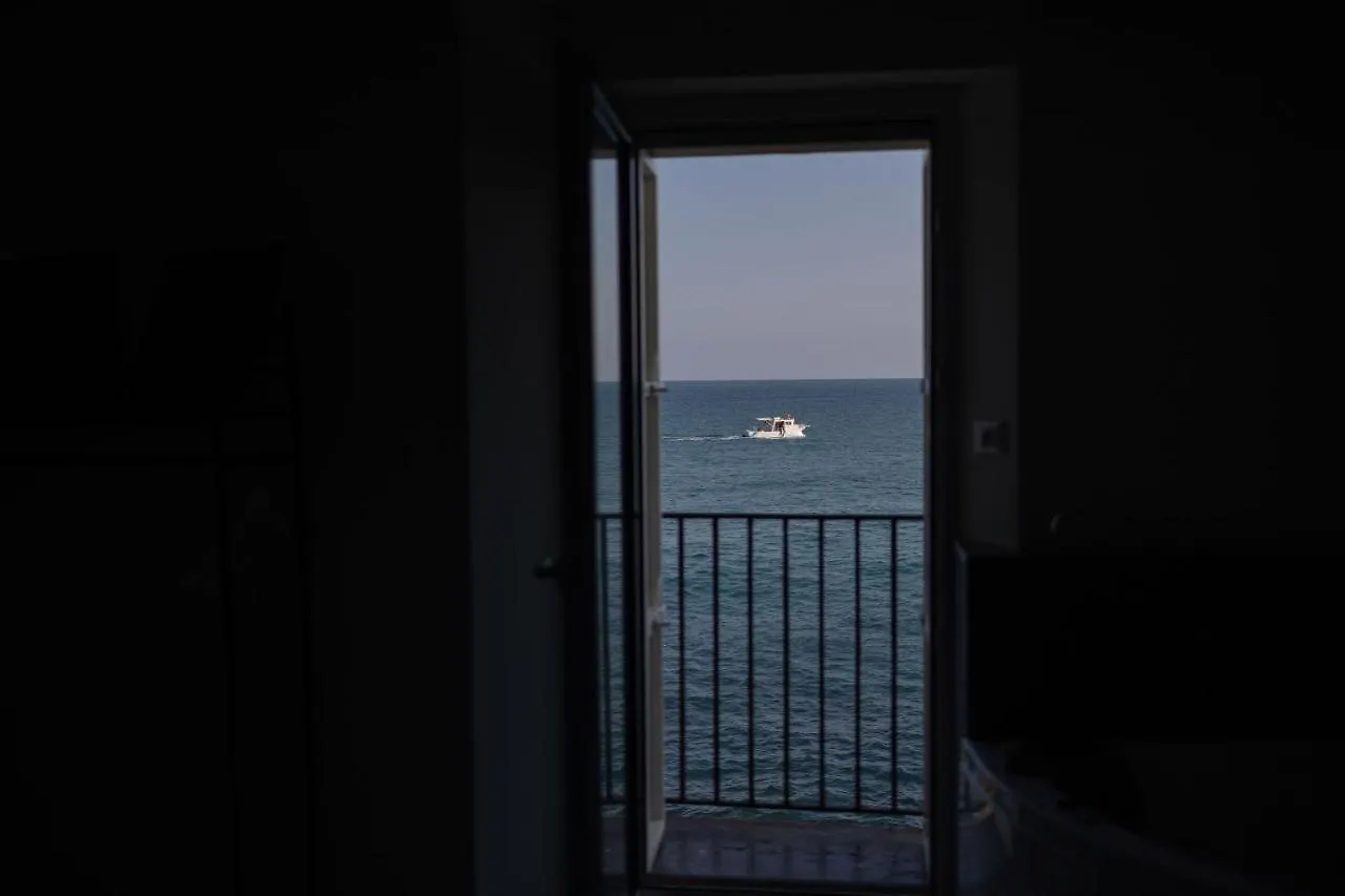Casa vacanze U Scrusciu D'U Mari Luxury Suite Cefalù Italia